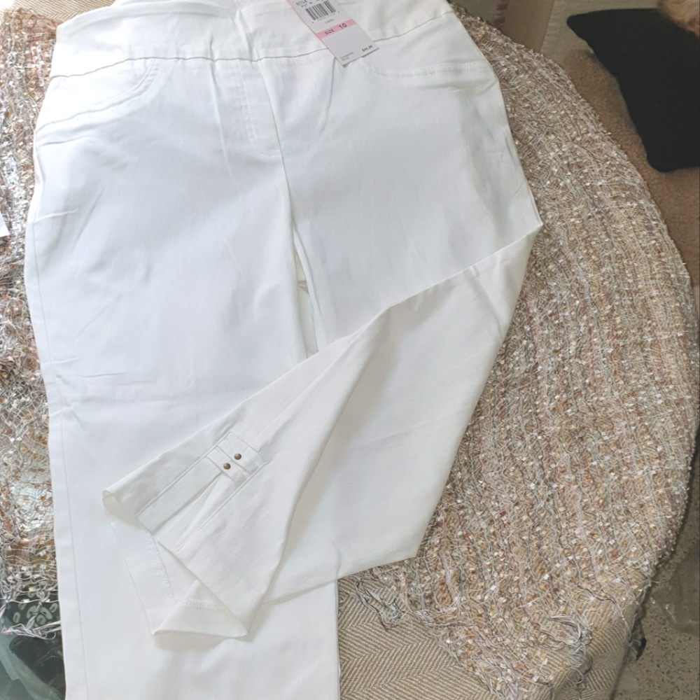 Hearts of Palm. Sz.10 White Capris - Picture 10 of 10
